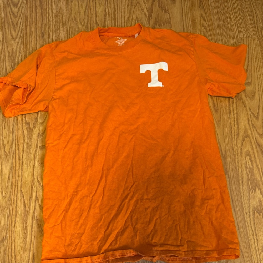 Men’s Tennessee Basketball T Shirt S/M